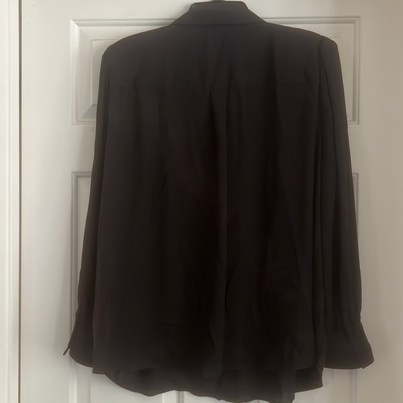 Vince Camuto button up blouse with shoulders pads Black - Picture 2 of 2